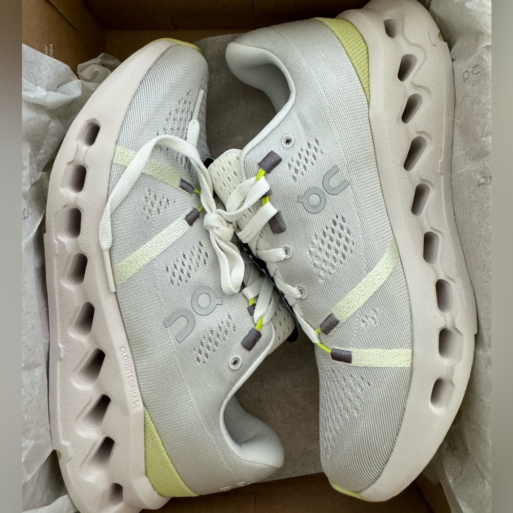 NWT On Running Cloudsurfer White Sand Women’s Size 7 Sneakers